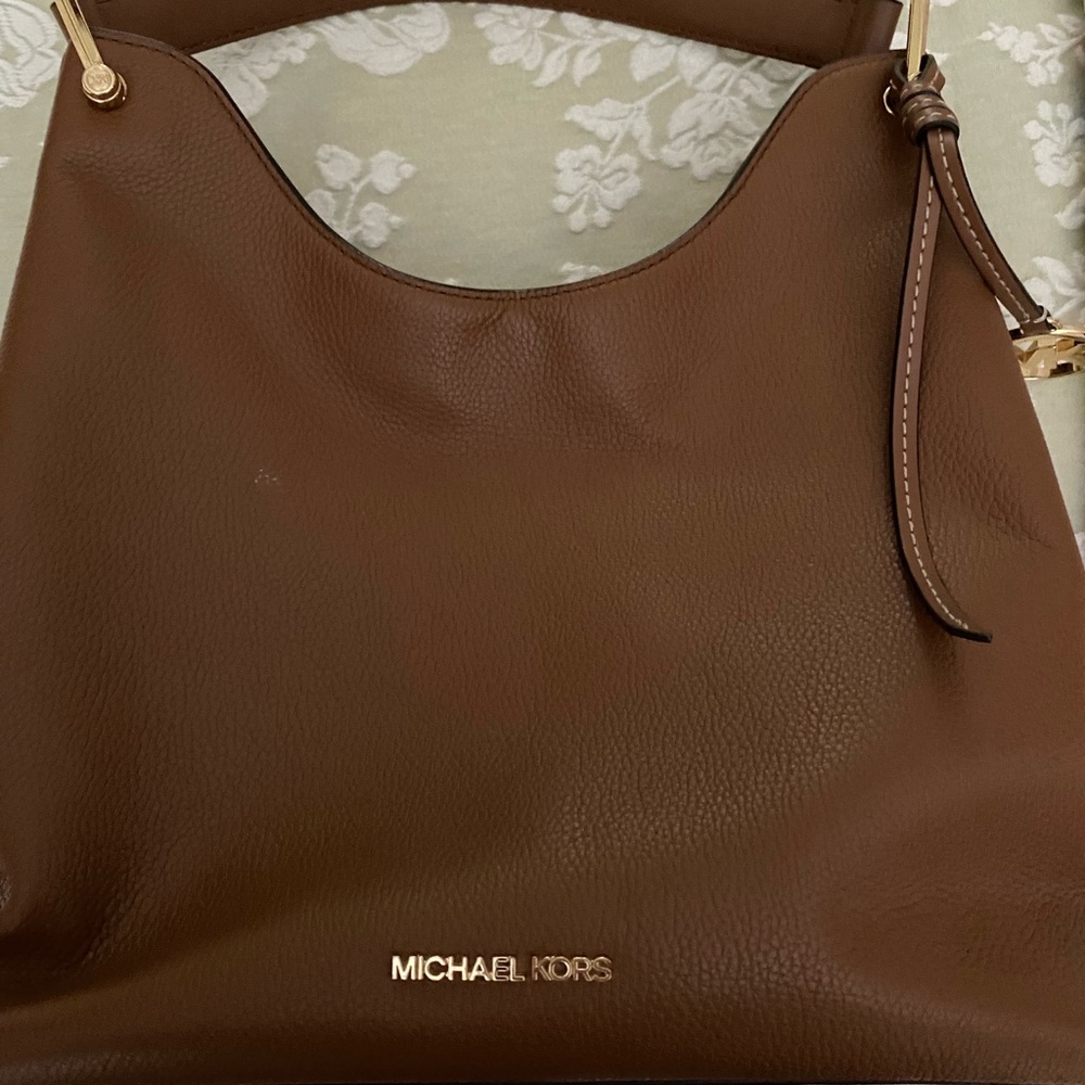 Brown leather Michael Kors purse, great condition